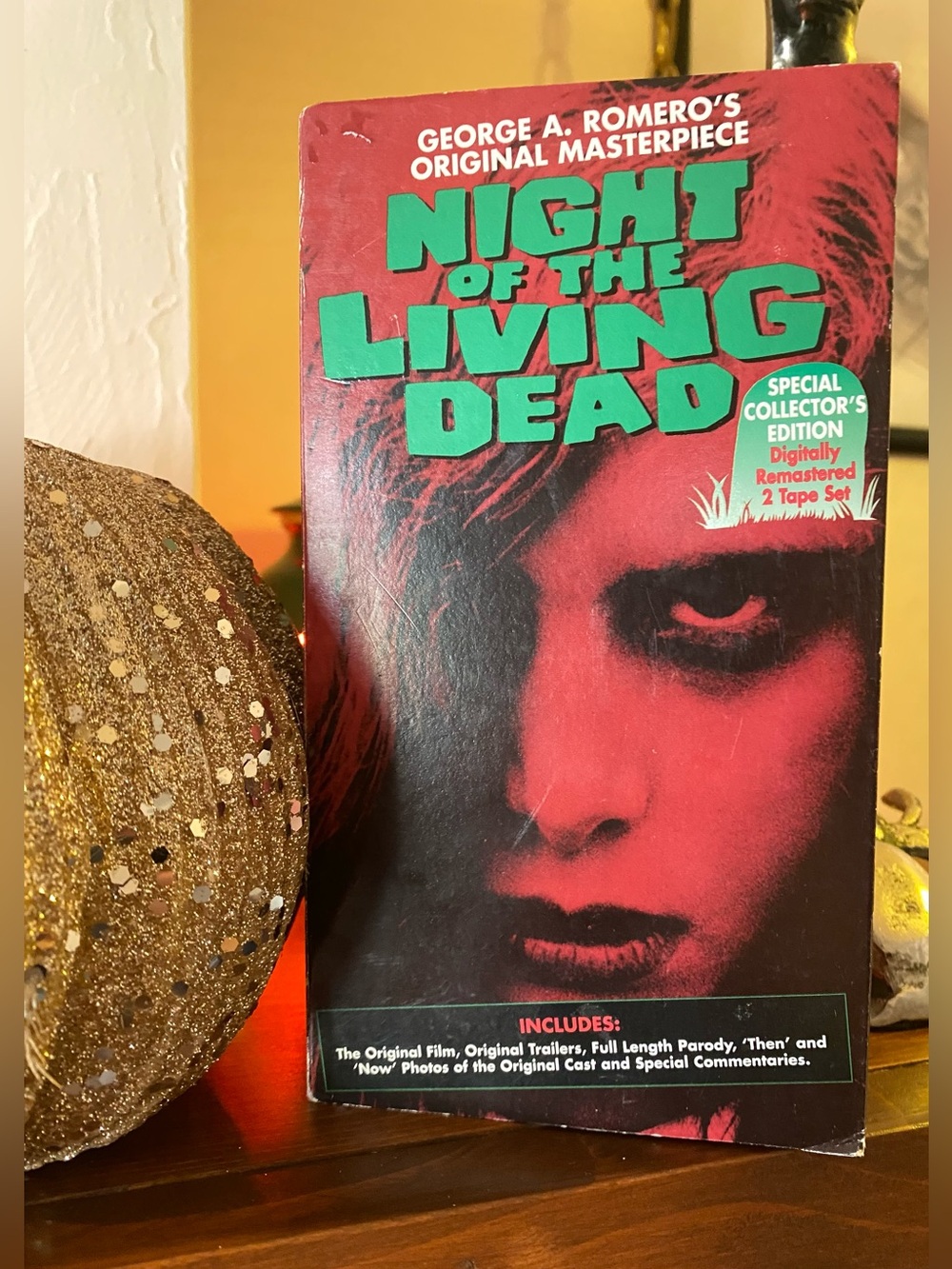 Night of the Living Dead Special Collector’s Edition VHS – George A. Romero